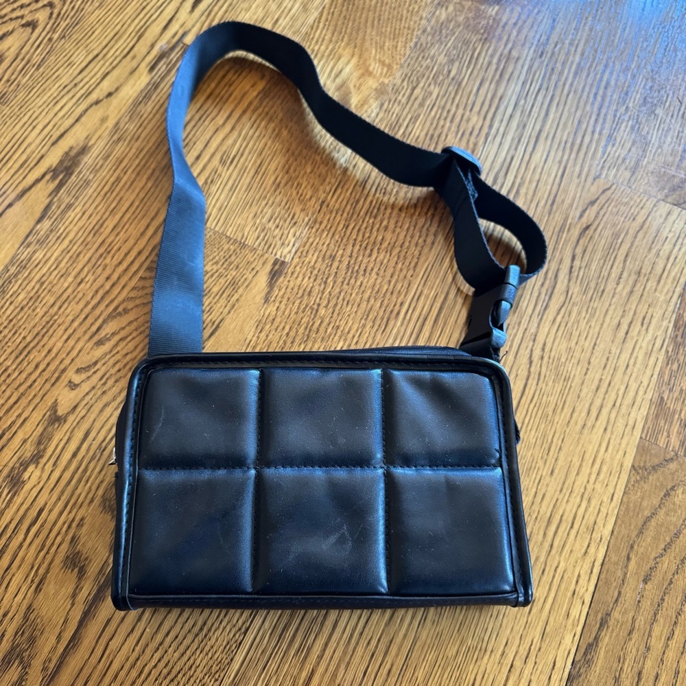 Amanda Uprichard New York black quilted fanny pack - Picture 3 of 7